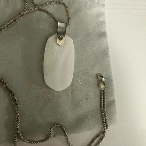 Kendra Scott Ivory and Gold Necklace
